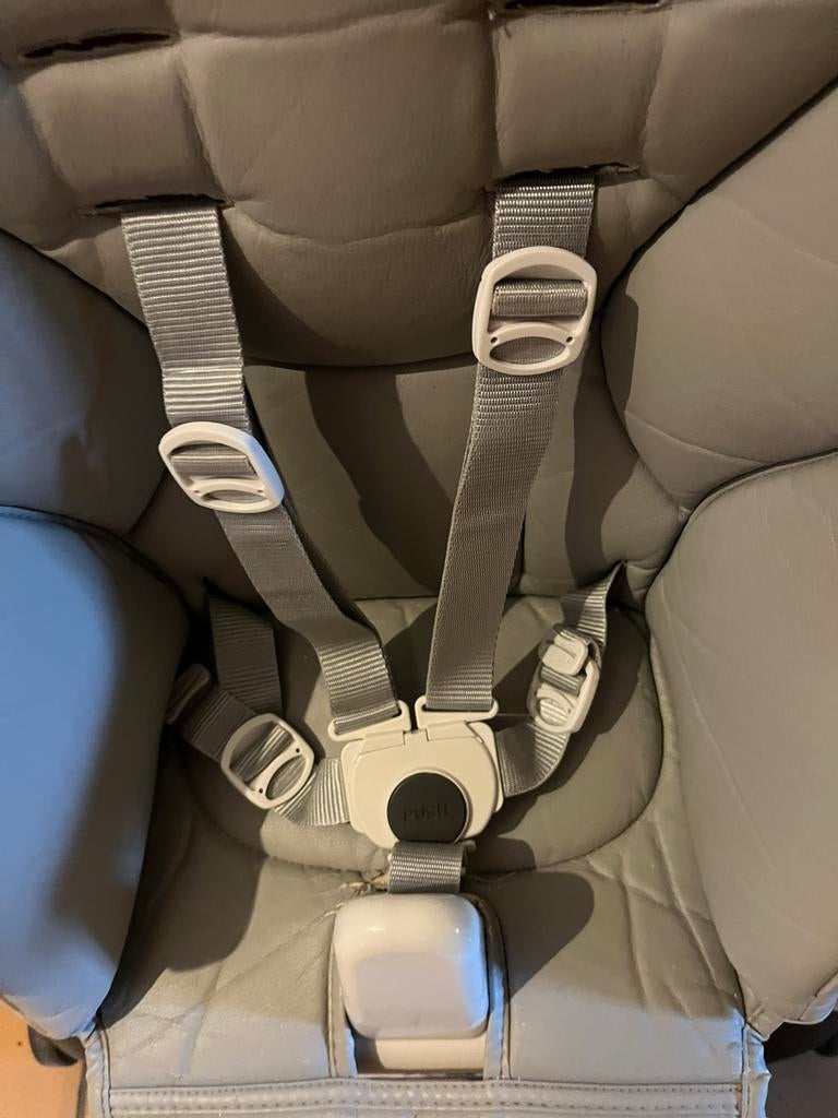 Eetstoel peg perego (Grijs), Kinderen en Baby's, Kinderstoelen, Ophalen, Gebruikt, Overige typen, Gordel(s)