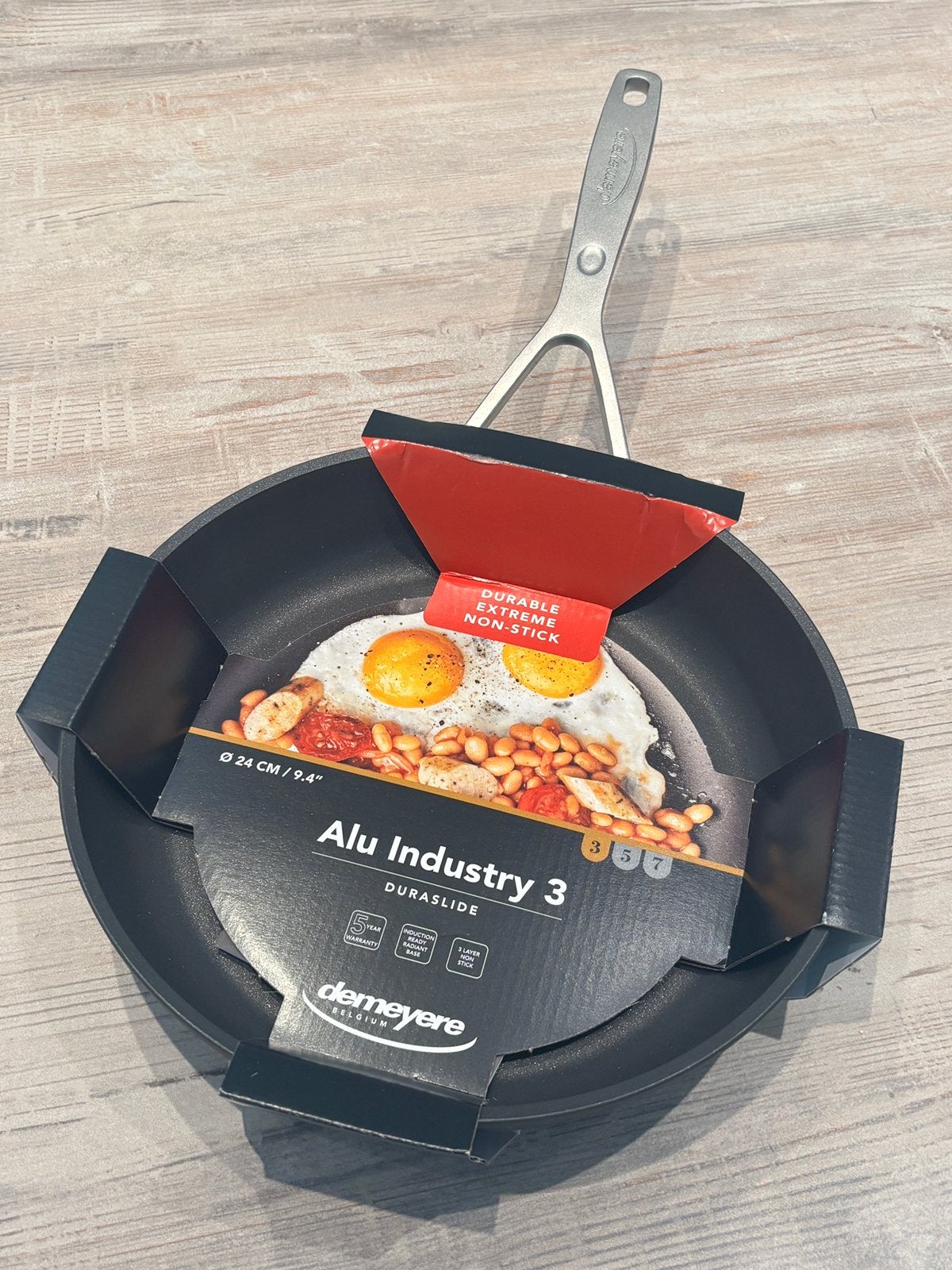 Demeyere alu industry 3 duraslide bakpan 24cm, Ophalen, Demeyere, Nieuw, Kookpan