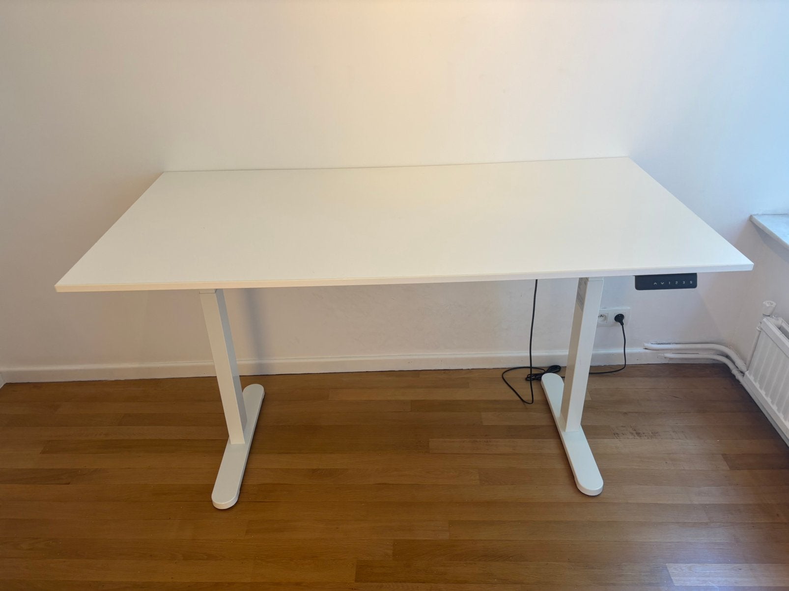 Witte elektrische standing desk – 160  80 cm, Huis en Inrichting, Bureaus, Ophalen, Elektrisch, Zo goed als nieuw, Wit