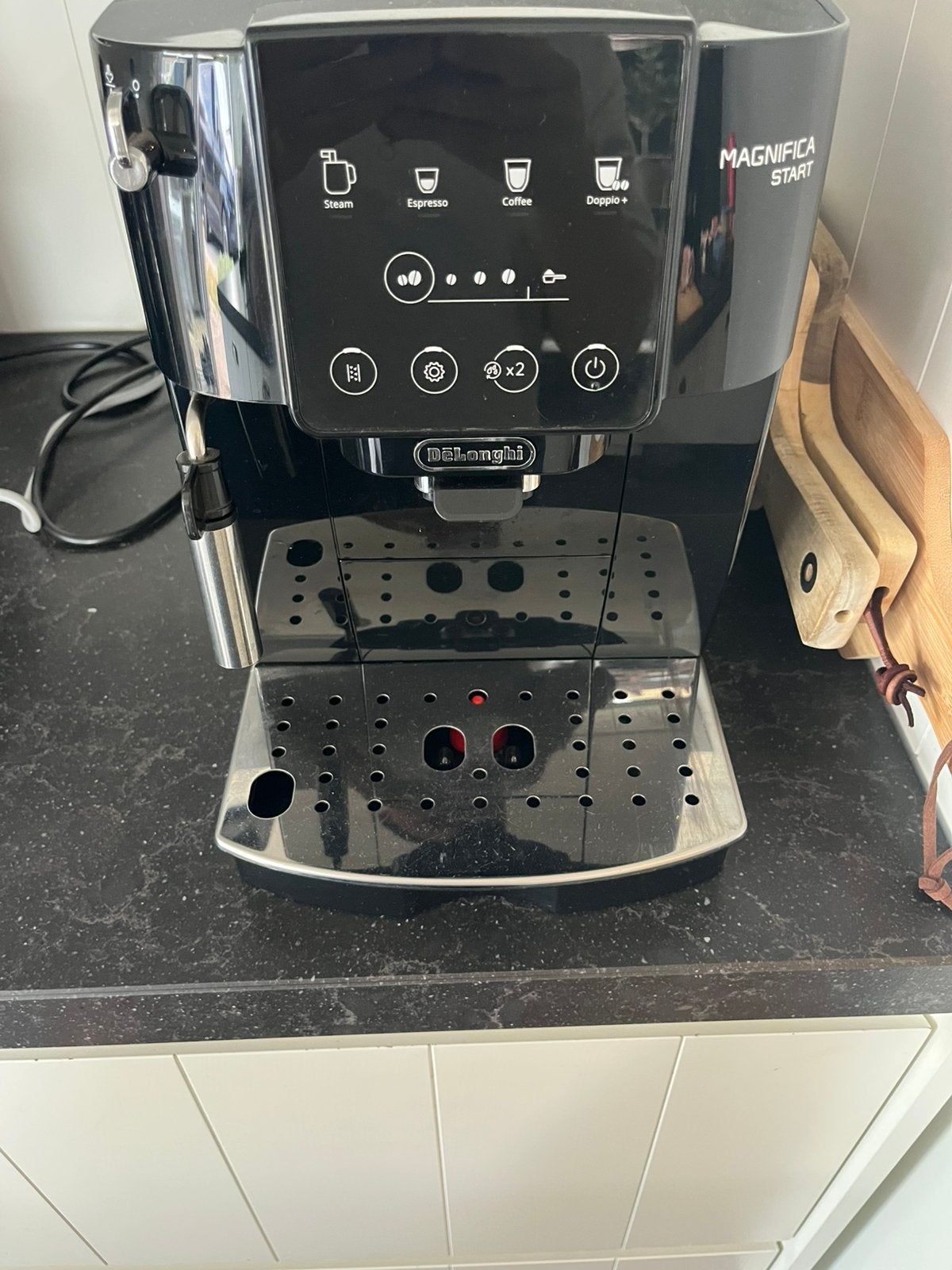 Gloednieuw Koffiemachine ️, Elektronische apparatuur, Koffiezetapparaten, Ophalen, Koffiemachine, Koffiebonen, Zo goed als nieuw