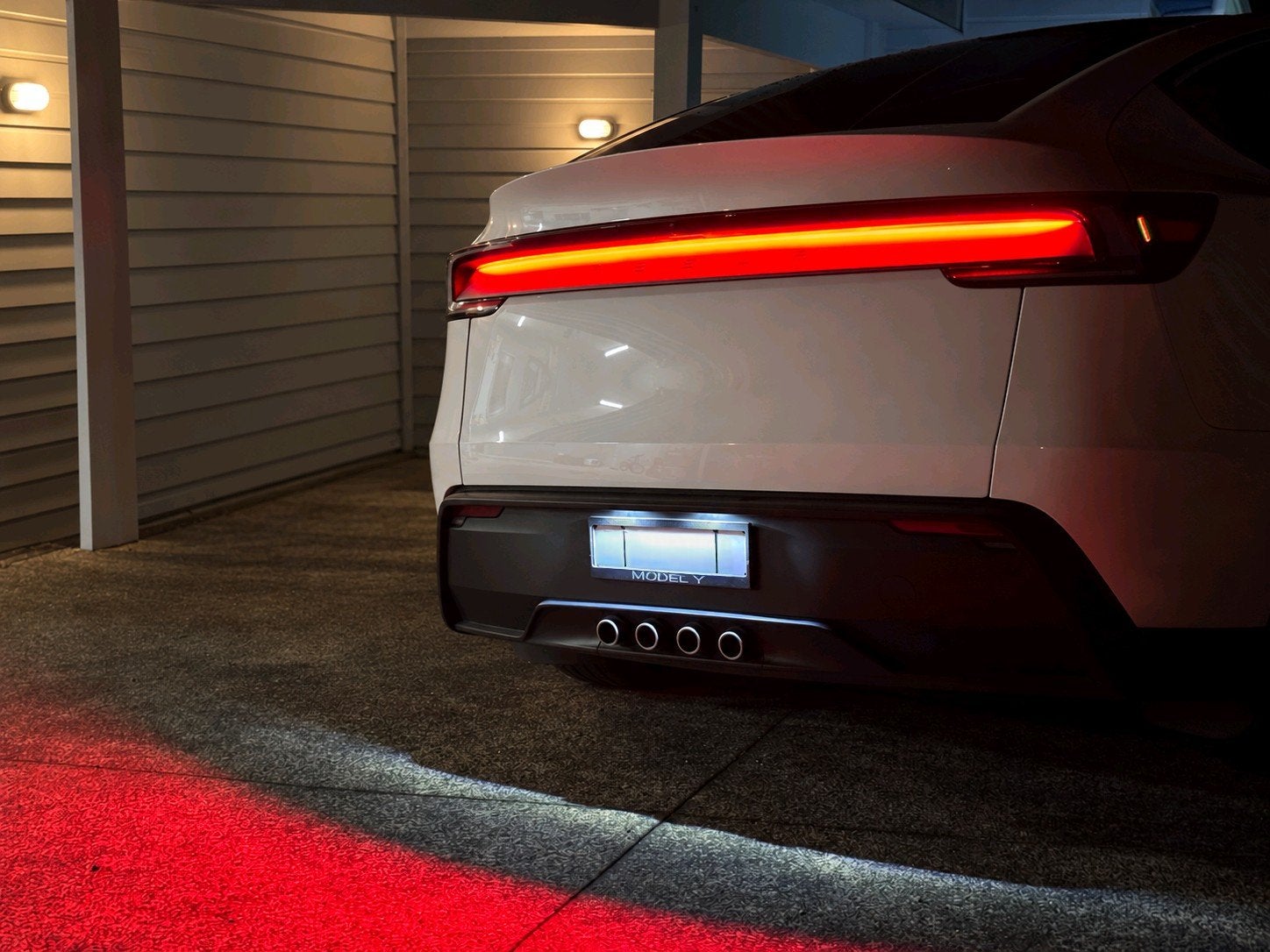 Tesla model y - roadster thruster look, Autos : Divers, Enlèvement ou Envoi