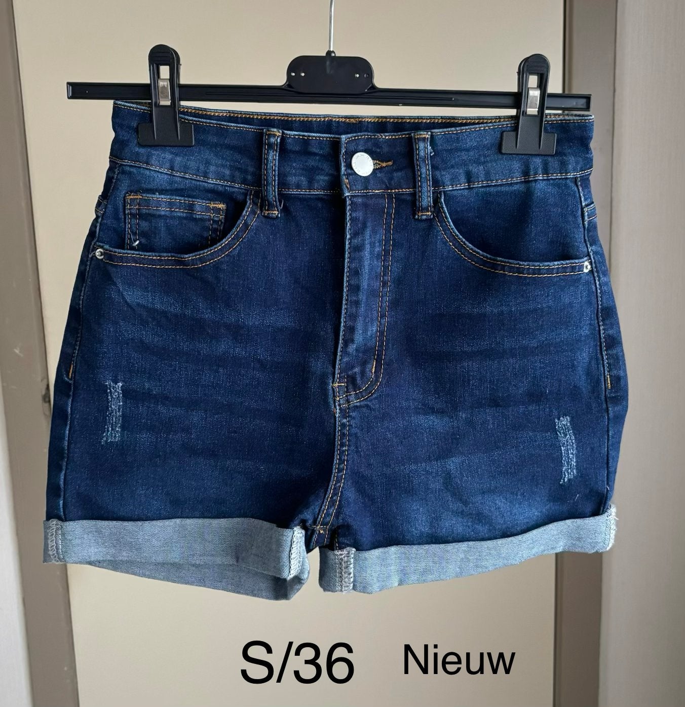 Shorten, Ophalen, Zo goed als nieuw