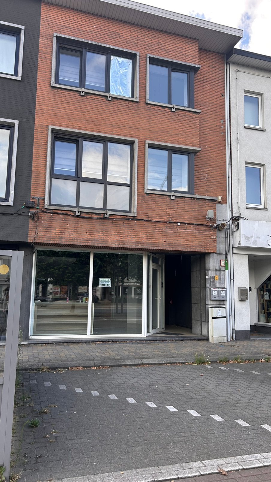 Handelspand te huur, Genk