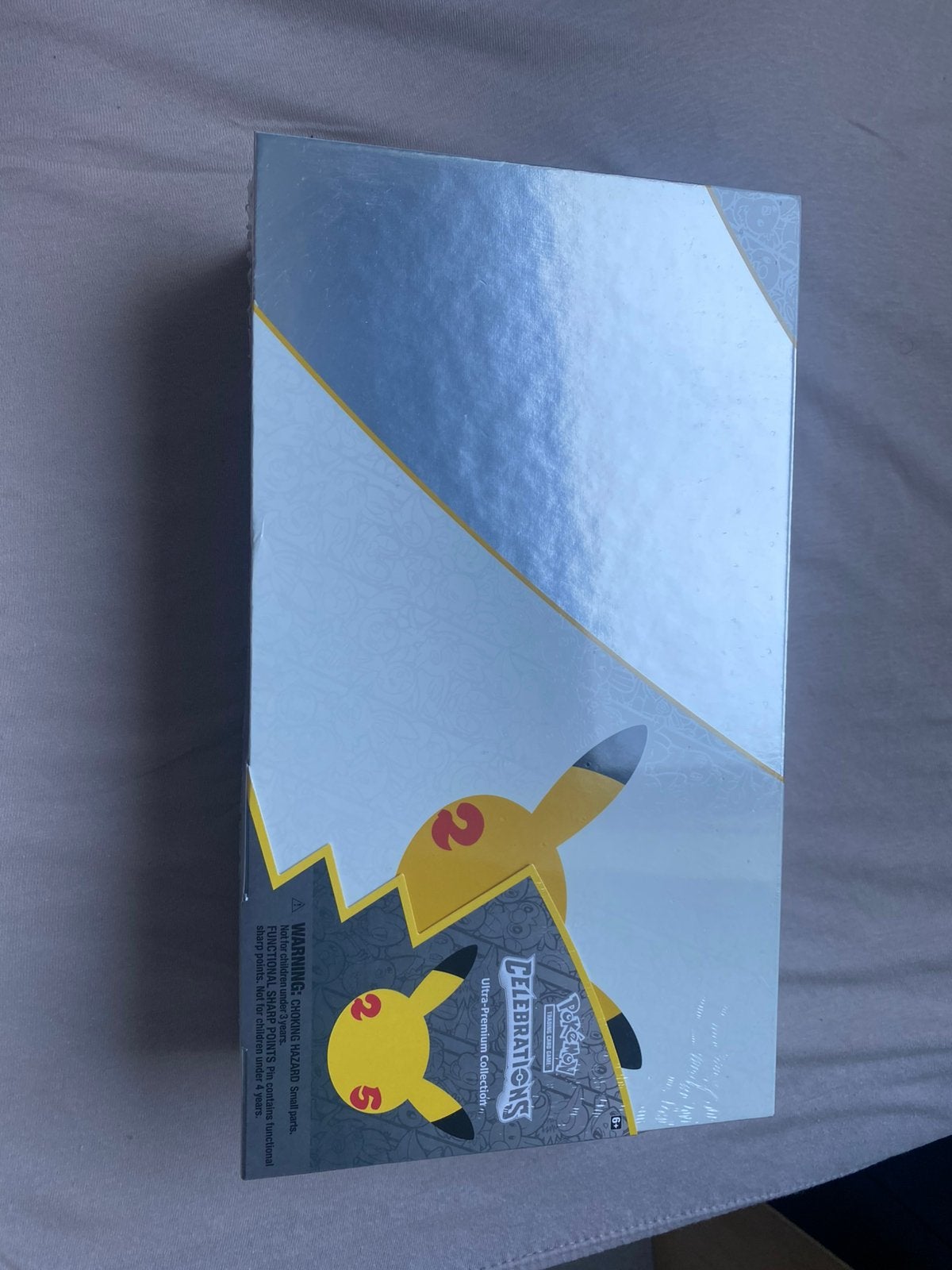 Collection ultra-premium Pokémon Celebrations, Hobby & Loisirs créatifs, Enlèvement, Comme neuf