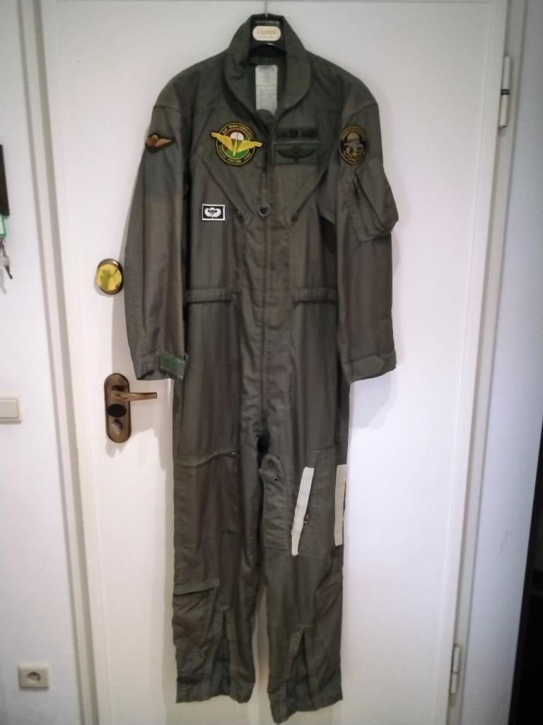 MILITARIA  PARACHUTE, Enlèvement