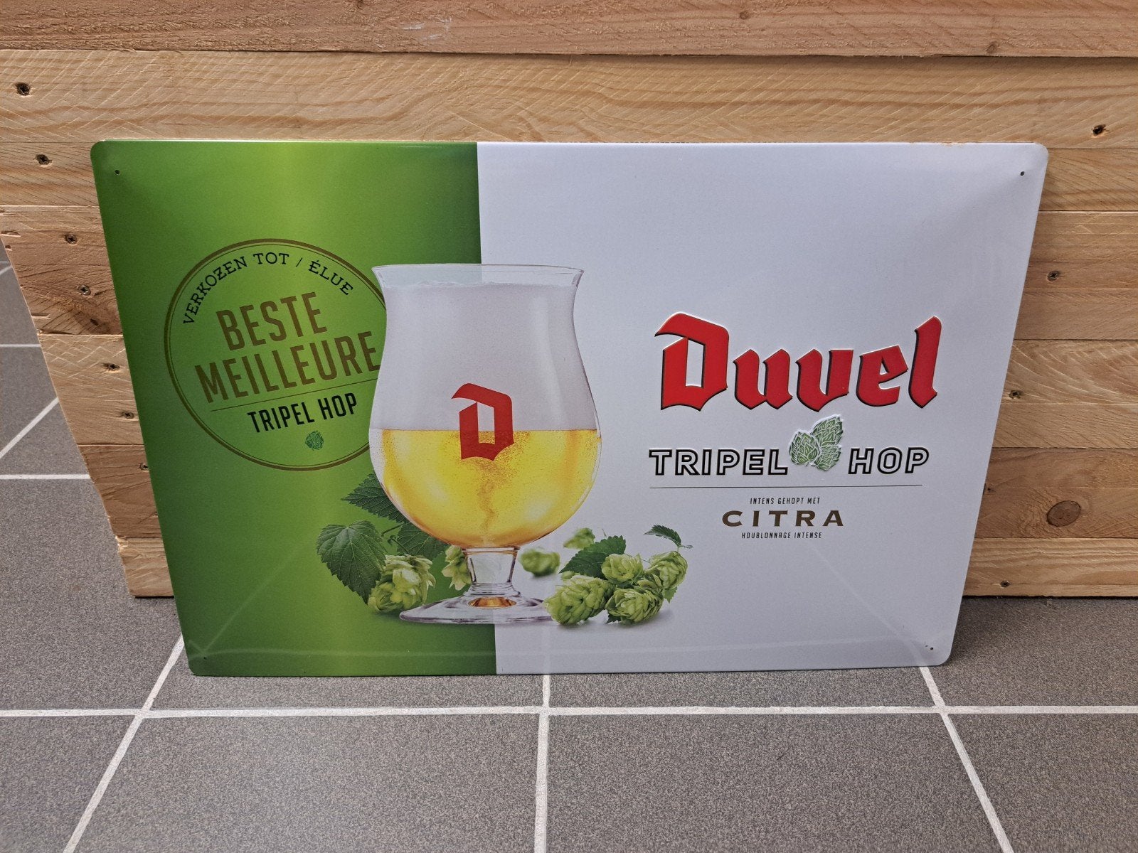 Duvel blikken bord Tripel Hop, Enlèvement, Duvel