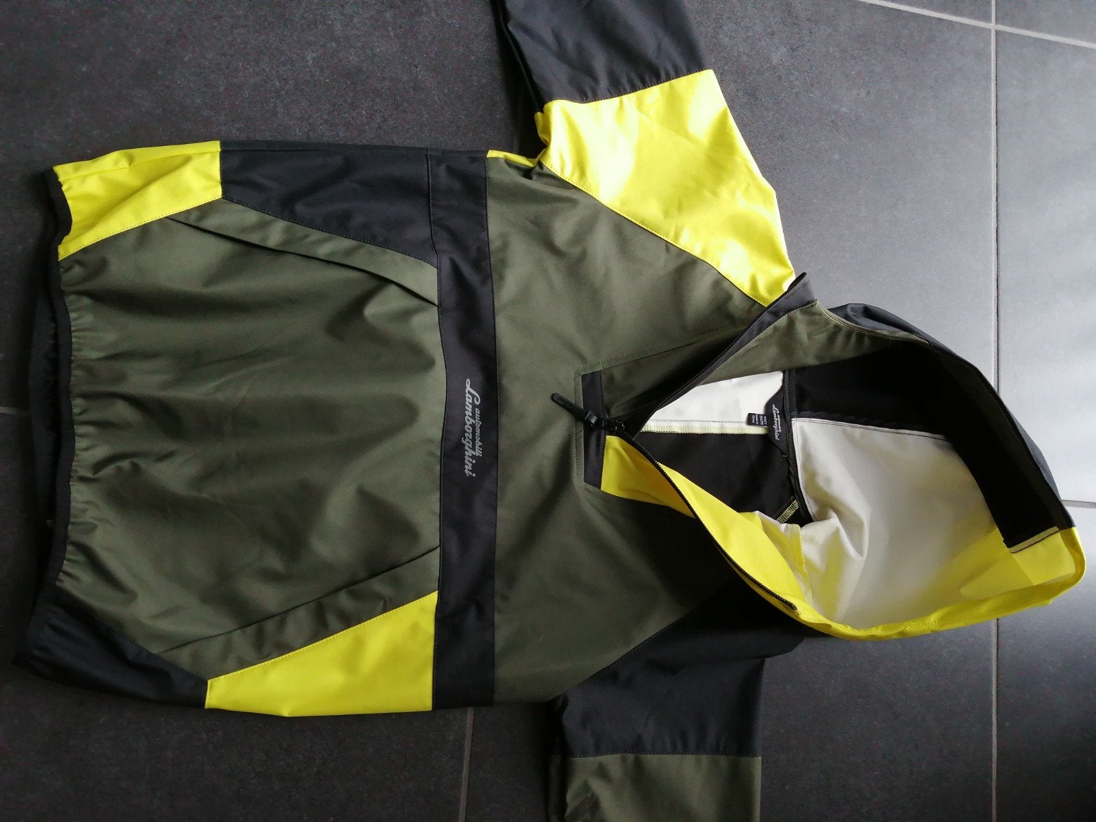 regen jas orgineel van Lamborghini, Caravans en Kamperen, Regenkleding, Ophalen, Nieuw, Regenjas