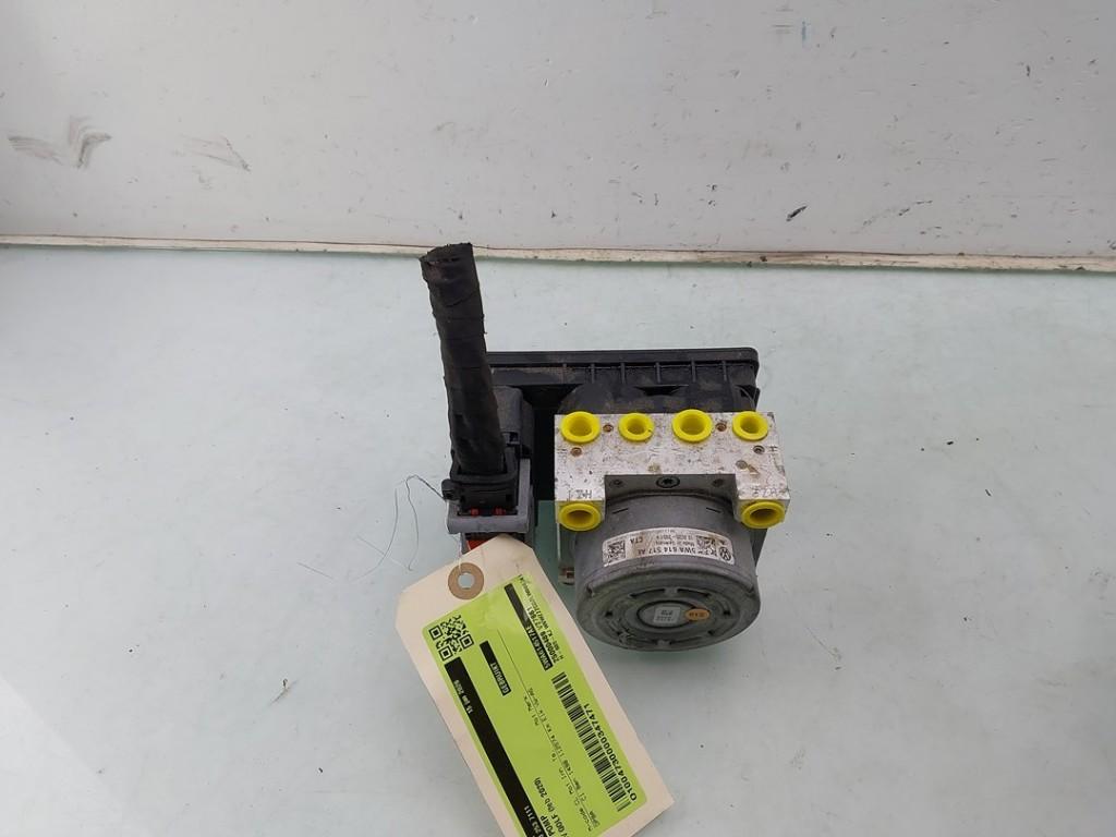 ABS POMP Volkswagen Golf VIII (CD1) (01-2019/-), Dhr. J. Ham, Gebruikt, Volkswagen, Administratie@autoham.nl