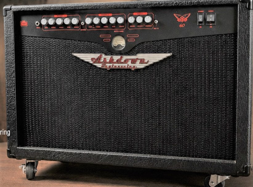 Ashdown Fallen Angel FuLL tube + vintage 30, Muziek en Instrumenten, Ophalen, Zo goed als nieuw, Gitaar, 50 tot 100 watt