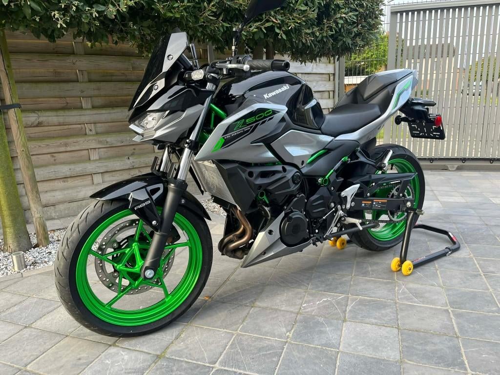 KAWASAKI Z500se  **performance pack** 850km **1/2026**, Entreprise, 2 cylindres, Permis Moto A2 minimum, Éclairage LED