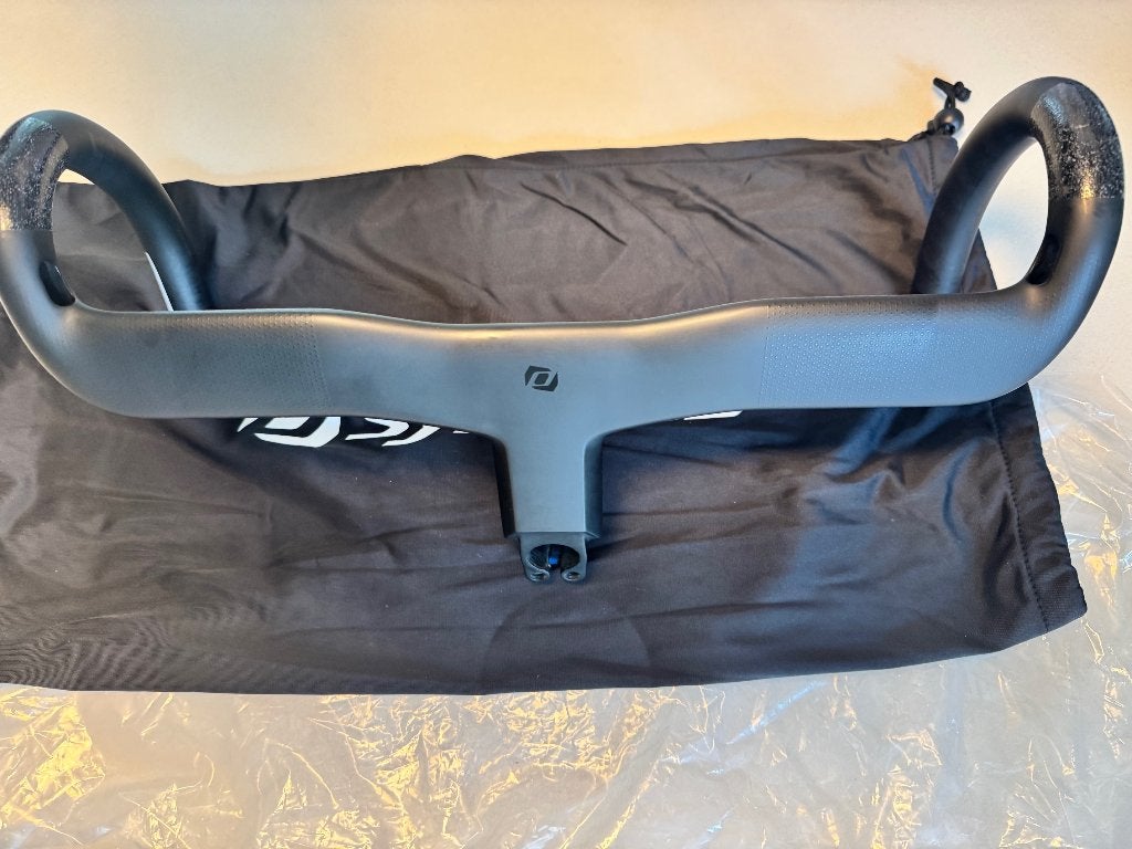 SYNCROS Creston iC SL Aero 400mm - 110 mm Integrated Cockpit, Fietsen en Brommers, Fietsonderdelen, Nieuw, Stuur, Carbon, Racefiets