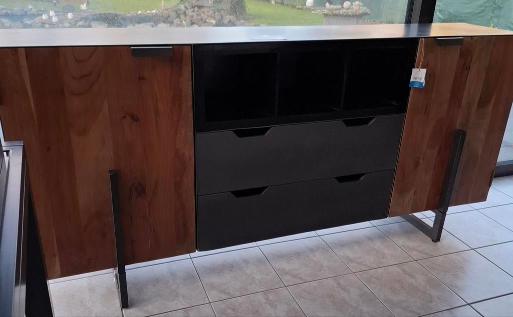 Acacia + metalen dressoir van 195 x 90  40. Waarde 1200€, Huis en Inrichting, Metaal