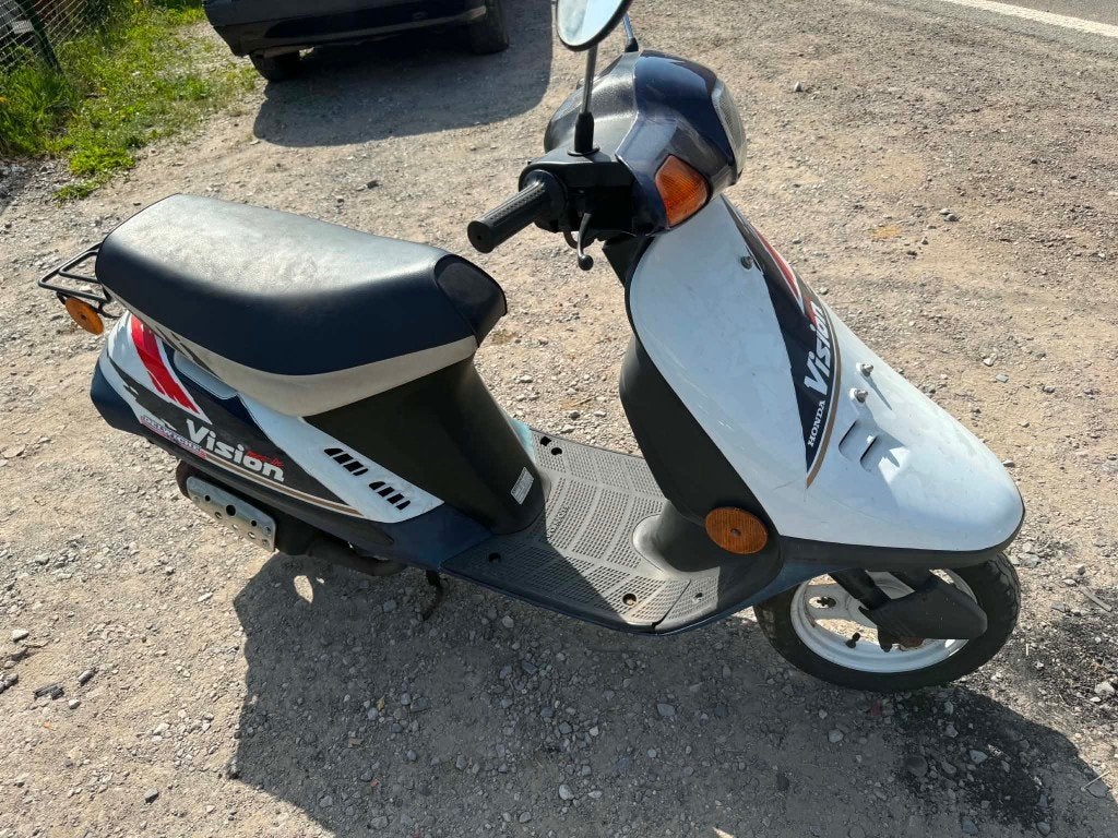 Honda vision, Enlèvement, Classe B (45 km/h)