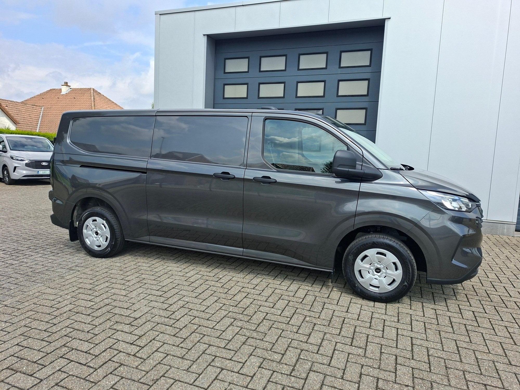 Ford Transit Custom TREND L2 2750kg sleep, stock, 30.000 ex, Auto's, Stof, 4 cilinders, 136 pk, Skiluik