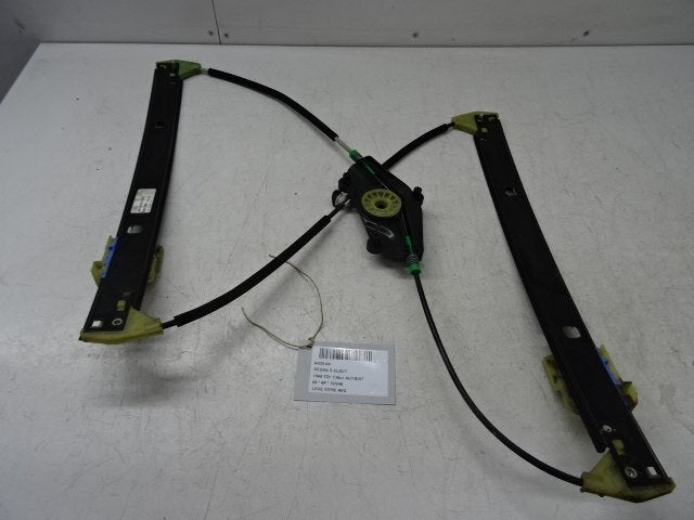 VITRE MECANISME AVANT GAUCHE Audi A4 (B8) (8K0837461), Utilisé, Audi