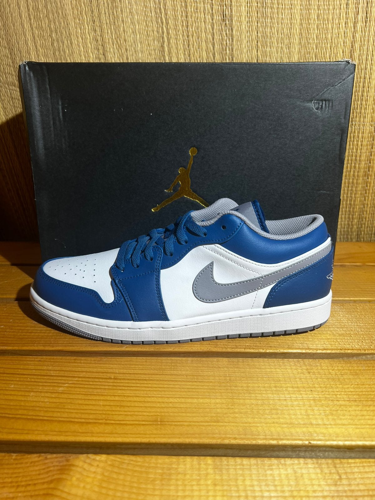 Nike Jordan 1 Low True Blue maat 45,5, Neuf, Enlèvement ou Envoi, Autres couleurs, Baskets