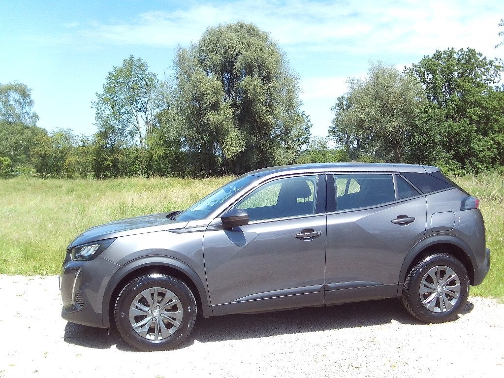 Peugeot 2008 Benzine 50dkm 16"ALU LED Edition Carplay Top 22, Voorwielaandrijving, Dealer onderhouden, Euro 6, 1199 cc