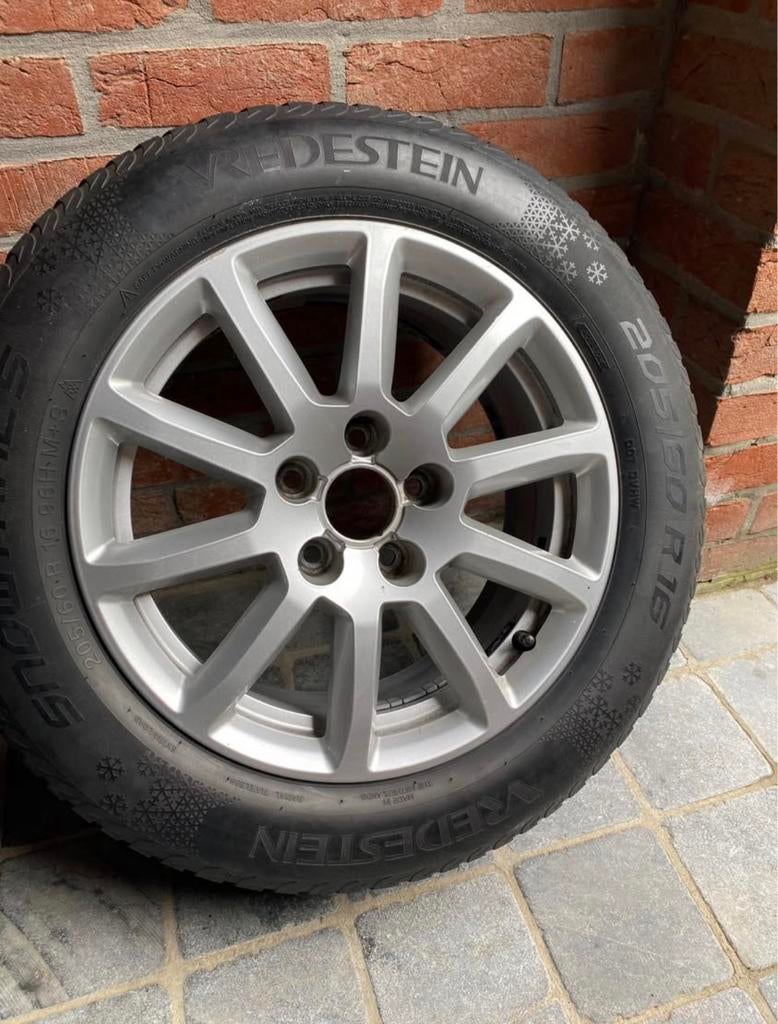 R16 Audi, Ophalen of Verzenden, Band(en)