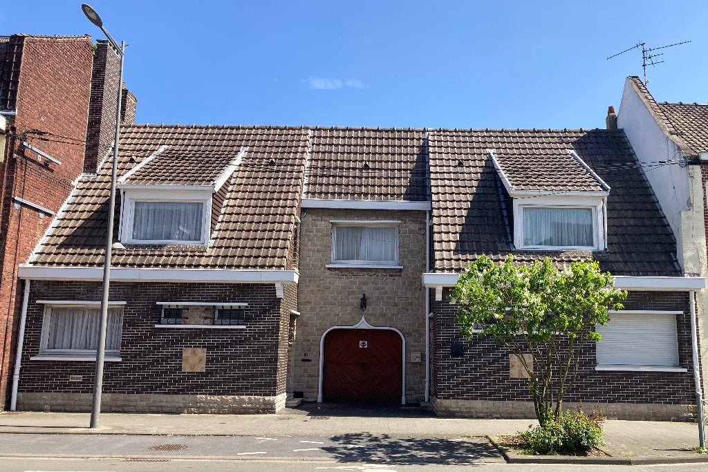 Maison d'architecte + Local Pro (Seclin / Lille), Ville, 237 m², 5 pièces, France