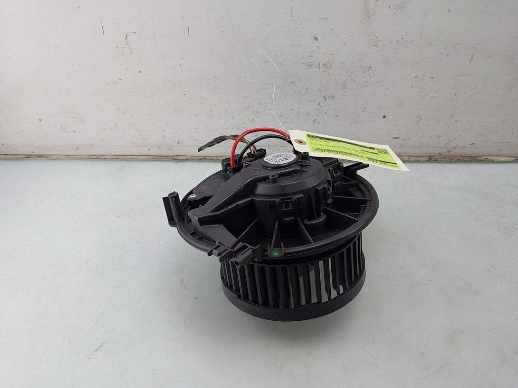 VENTILATEUR RADIATEUR MOTEUR Audi A3 Sportback (8YA), Autos : Pièces & Accessoires, Auto-Union-Straße  1,
85057  Ingolstadt, DE