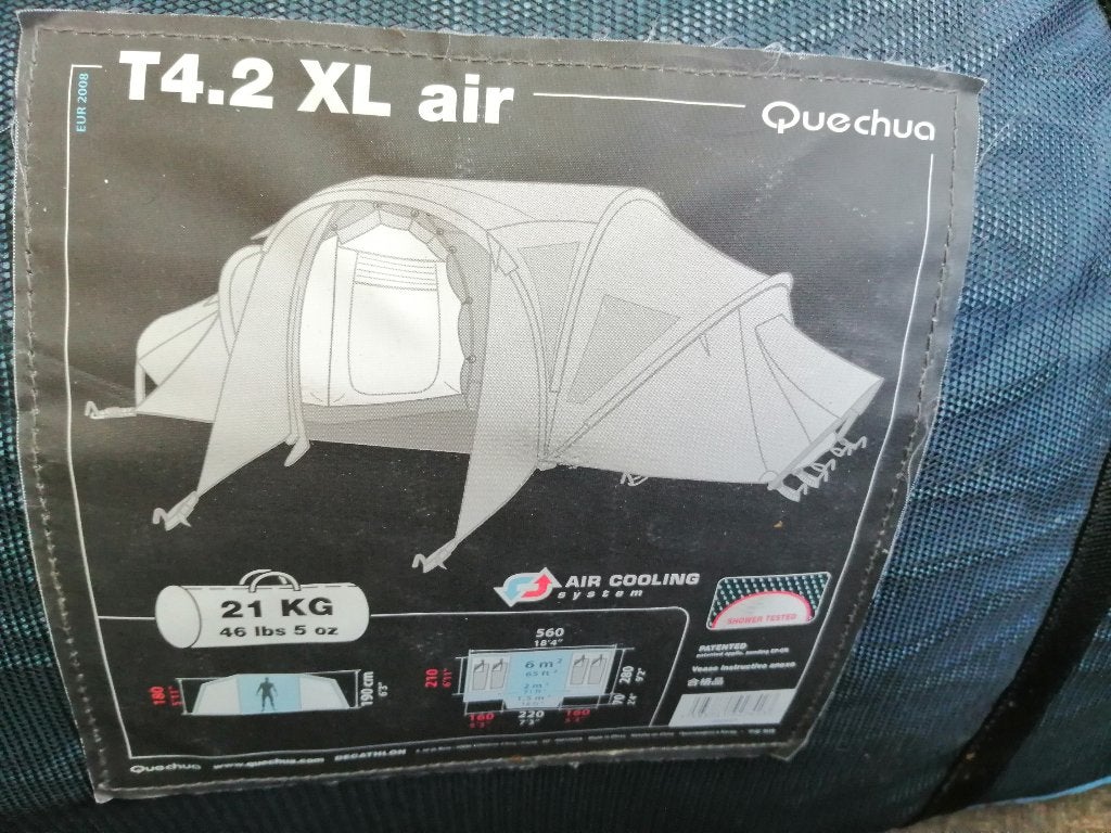 Grote tent Quechua voor 4 personen en kampeerspullen, Caravanes & Camping, Enlèvement, Utilisé, Jusqu'à 4