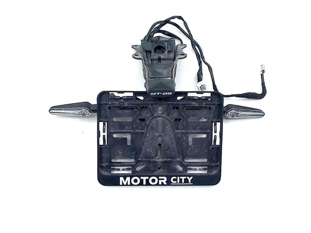 KENTEKENPLAAT HOUDER Yamaha MT 09 2021-2023 (MT09 B7N), Motoren, Dhr. S. di Majo, Gebruikt, Info@cama-motorparts.nl, P.J. Troelstraweg 8 8
3144 CX  MAASSLUIS, NL