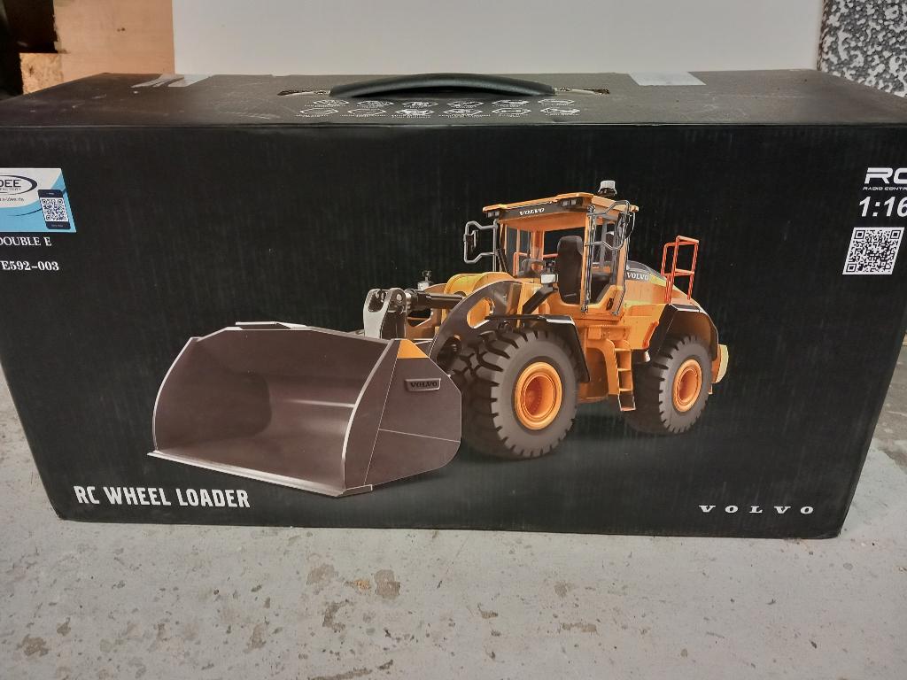 rc volvo l260h, Auto offroad, Schaal 1:14, Zo goed als nieuw, RTR (Ready to Run)