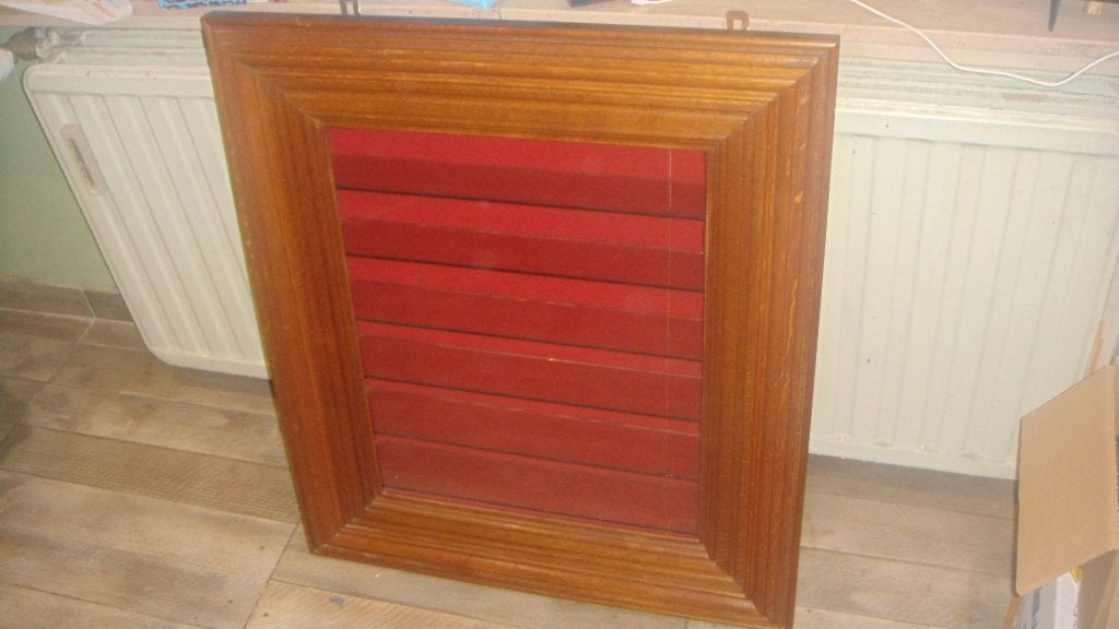 EIKENHOUTEN VITRINEKAST OM OP TE HANGEN, Huis en Inrichting, Kasten | Vitrinekasten, Ophalen, Met deur(en), Eikenhout, 50 tot 100 cm