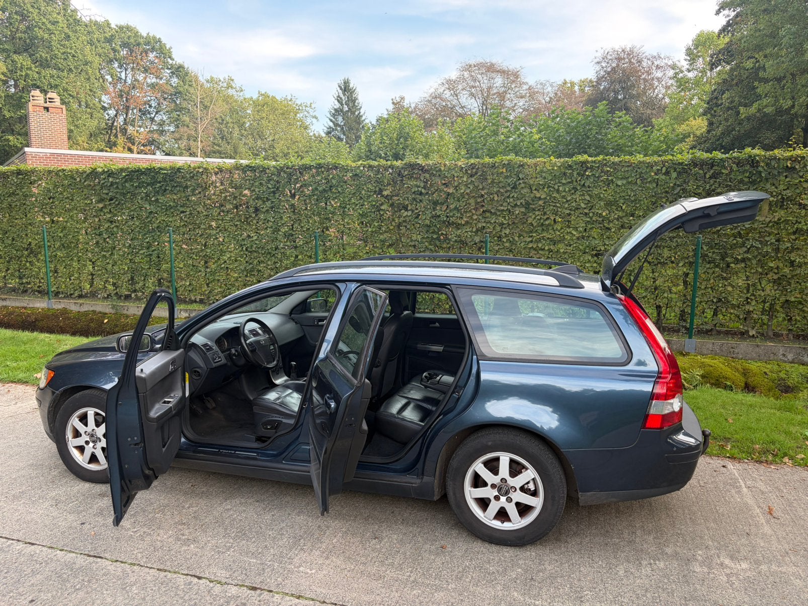 ✅Volvo V50 1.6-Diesel Bwj-2005 81kw/110pk (Export!!), Autos, Cuir, Achat, Entreprise, Boîte manuelle