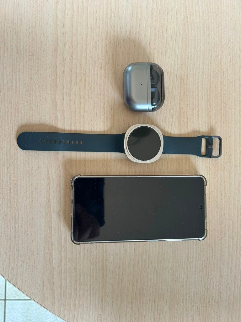 Samsung Galaxy Ultra 26+ wit - 256gb + watch en airbuds, Télécoms, Téléphonie mobile | Samsung, Neuf, Autres modèles, 10 mégapixels ou plus