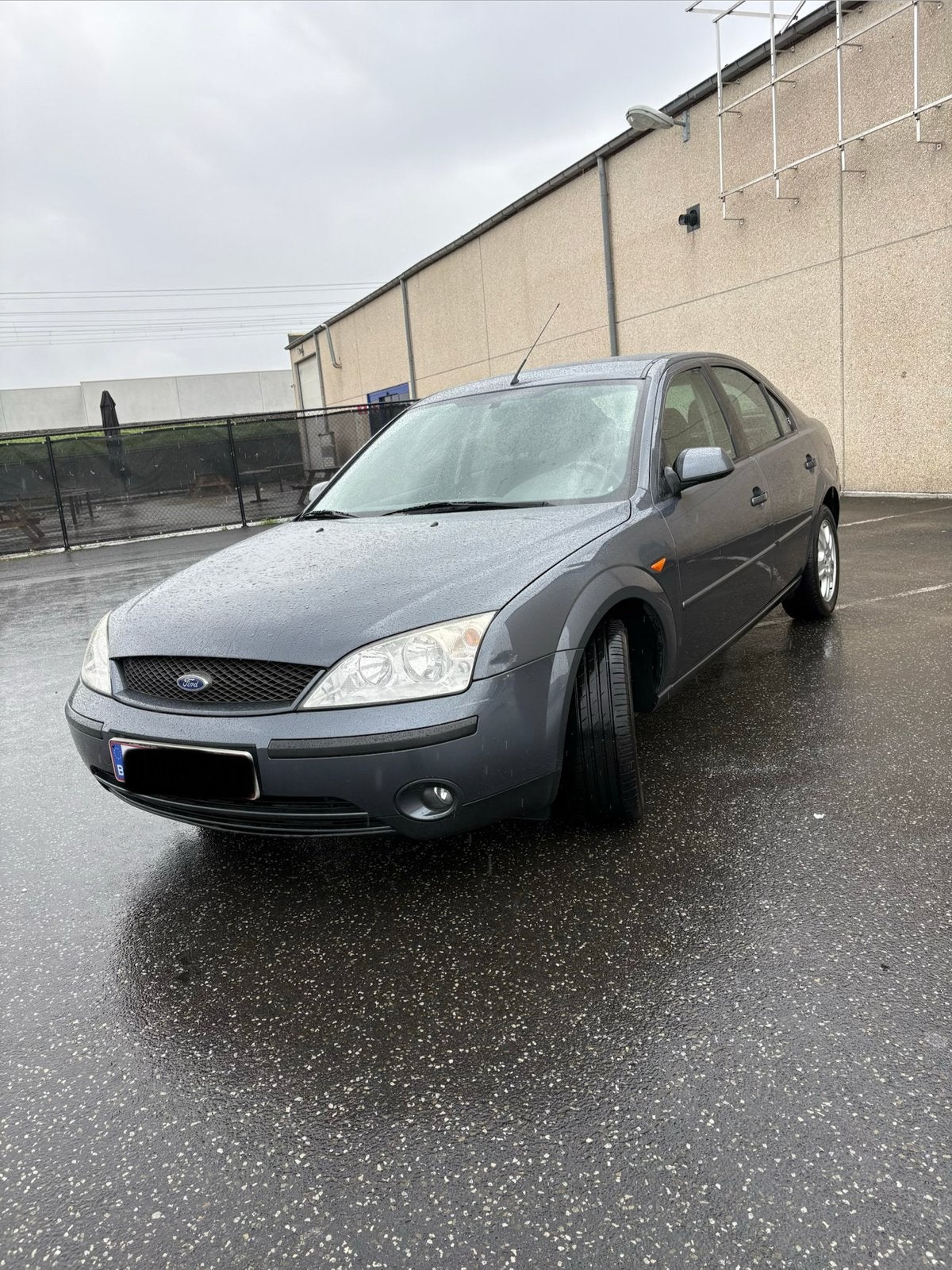 FORD MONDEO 1.8 BENZINE EURO 4 167.000 KM EERSTE EIGENAAR!, Voorwielaandrijving, Stof, Mondeo, Elektrische buitenspiegels
