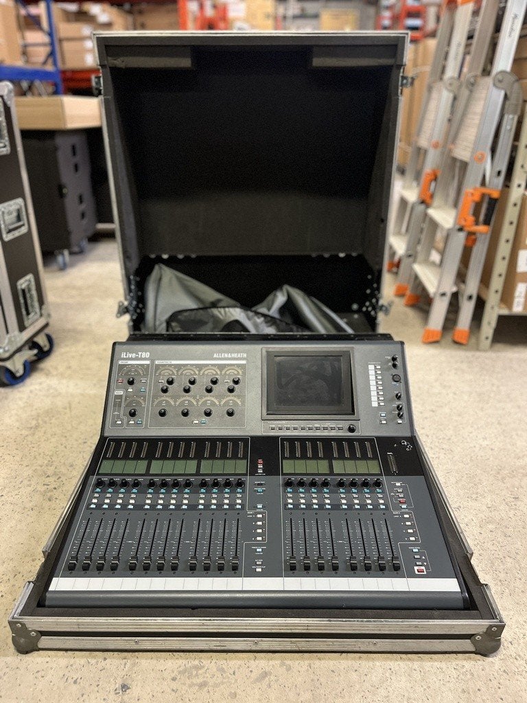 Allen & Heath iLive T80 + Flightcase - mengtafel, Ophalen of Verzenden, Gebruikt