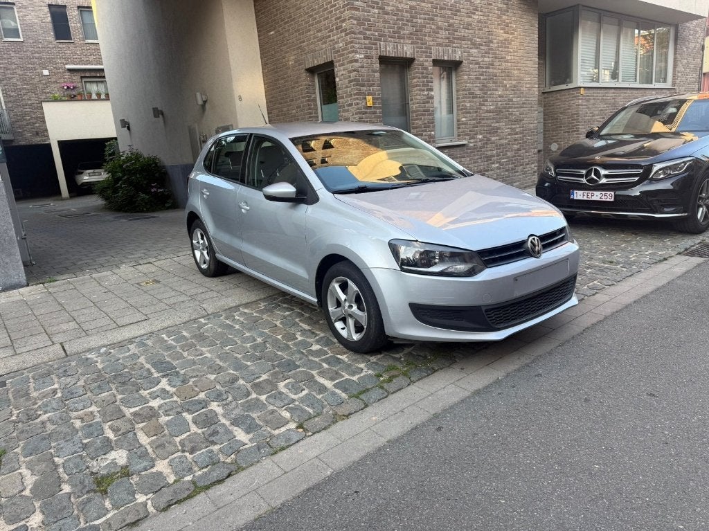 VW POLO / 1.6 TDI / NAVI / CRUISE / 141000KM, Auto's, Volkswagen, Voorwielaandrijving, Euro 5, Stof, Zwart