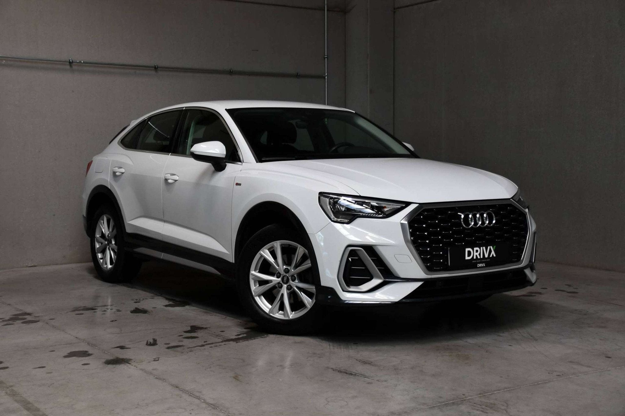 Audi Q3 Q3 - 35 TFSI - S line - S tronic - Zetelverwarming -, Autos, Cuir, Achat, Entreprise, Noir