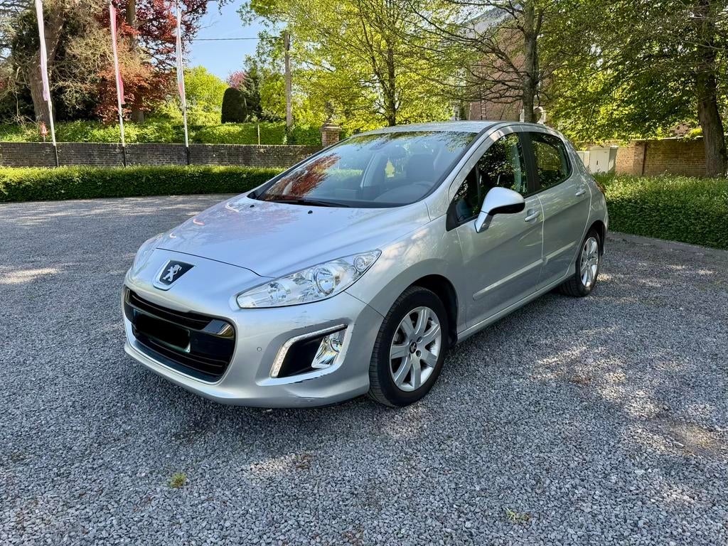 Peugeot 308 1.6VTi 120ch Facelift LED Navi Euro5, Autos, Entreprise, Boîte manuelle, Entretenue par le concessionnaire, Noir
