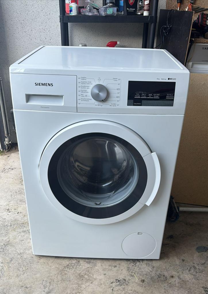 Machine à laver, Electroménager, Lave-linge, 1200 à 1600 tours, 85 à 90 cm, Programme lavage à la main, Comme neuf