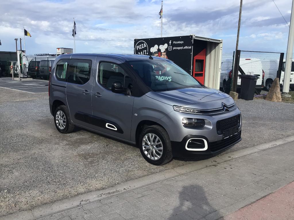 citroen berlingo 12i benzine multi 2023 full/option 14950e, Voorwielaandrijving, Stof, 4 cilinders, Citroën