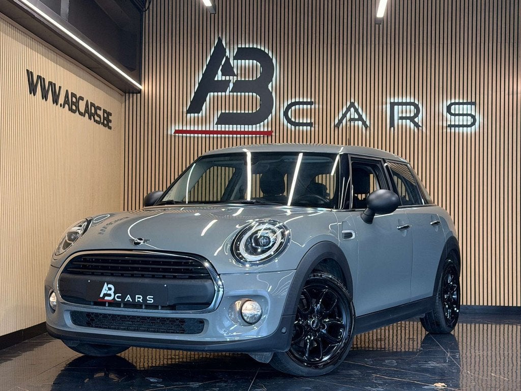 MINI Cooper 1.5 One * GARANTIE 12 MOIS * SPORT * 5 PORTES *, Auto's, 75 kW, Stof, Gebruikt, Bi-Xenon koplampen