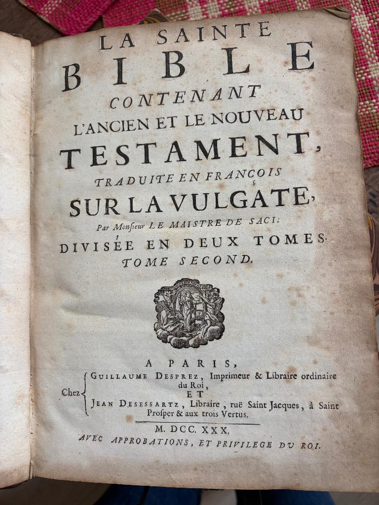 Vends Bible ancienne en 2 tomes, Enlèvement ou Envoi, Utilisé