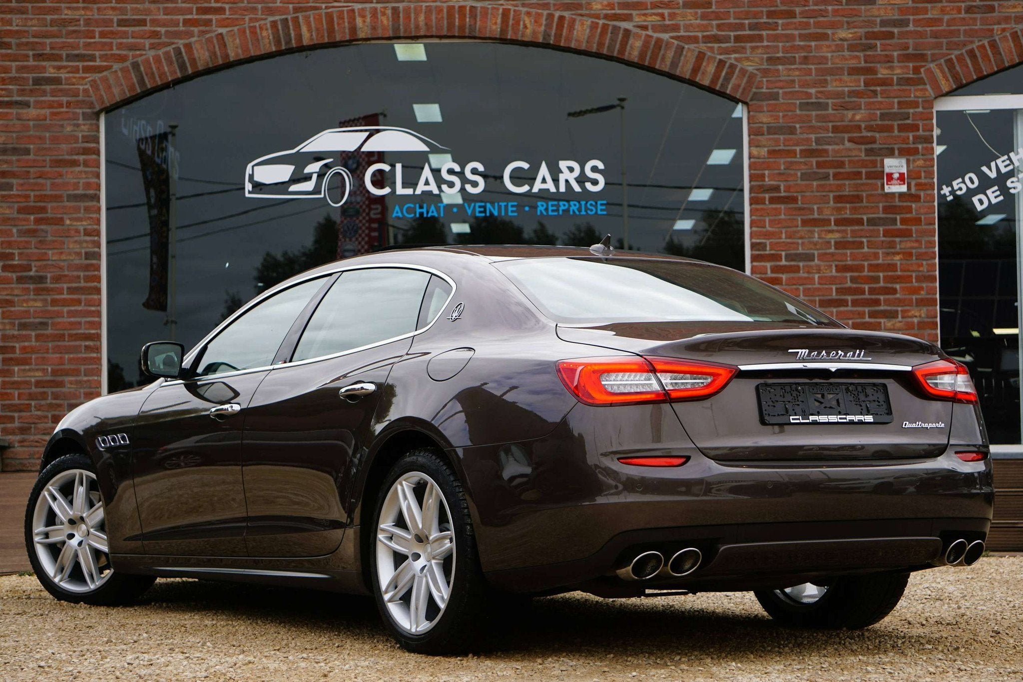 Maserati Quattroporte 3.0 D S AUTO LIMITED EDITION BI-XENON, Auto's, Automaat, Xenon verlichting, Gebruikt, Zwart