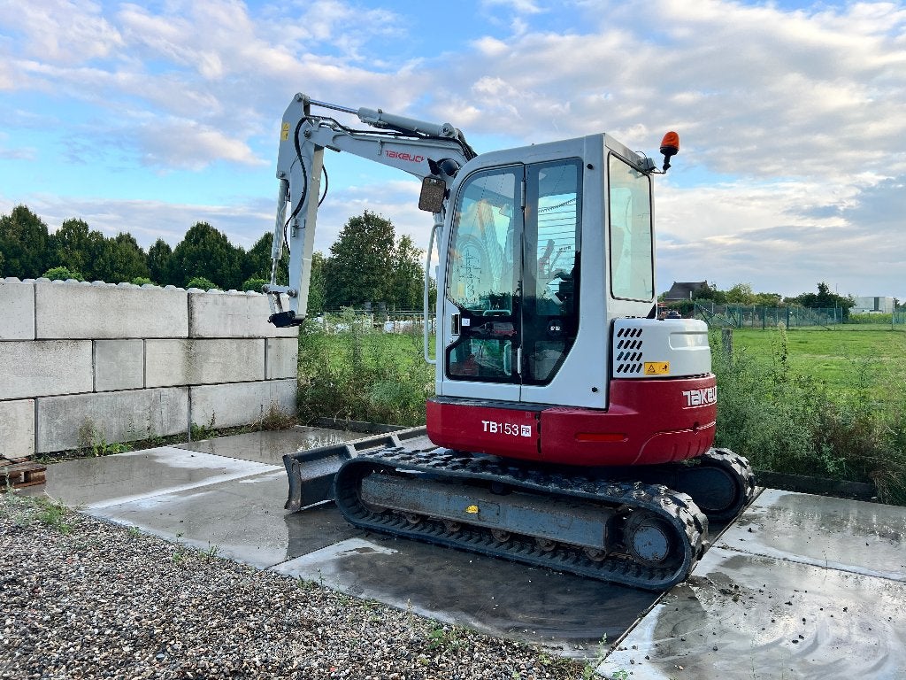 Takeuchi TB153FR (keuze opbouw), Ophalen, Graafmachine