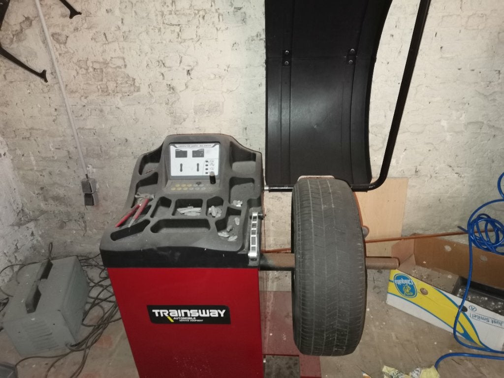 Banden balanceer machine TRAINSWAY  SBM95B40, Enlèvement, Comme neuf