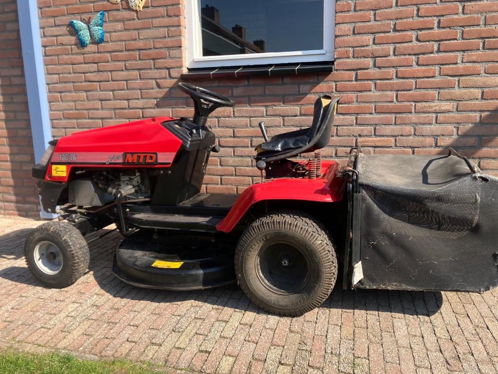 Mtd zitmaaier, Ophalen