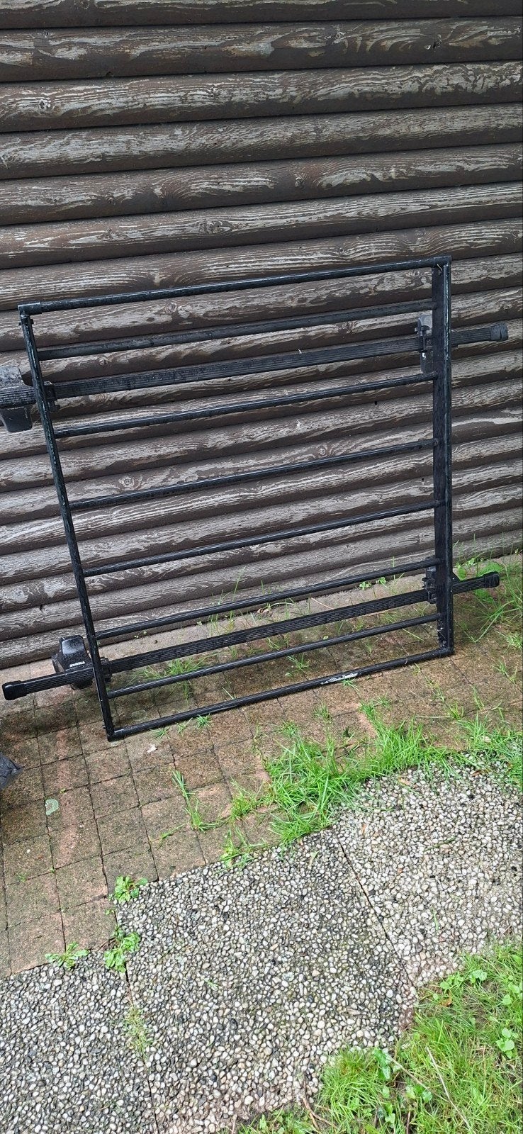 Dakdrager Thule, Ophalen