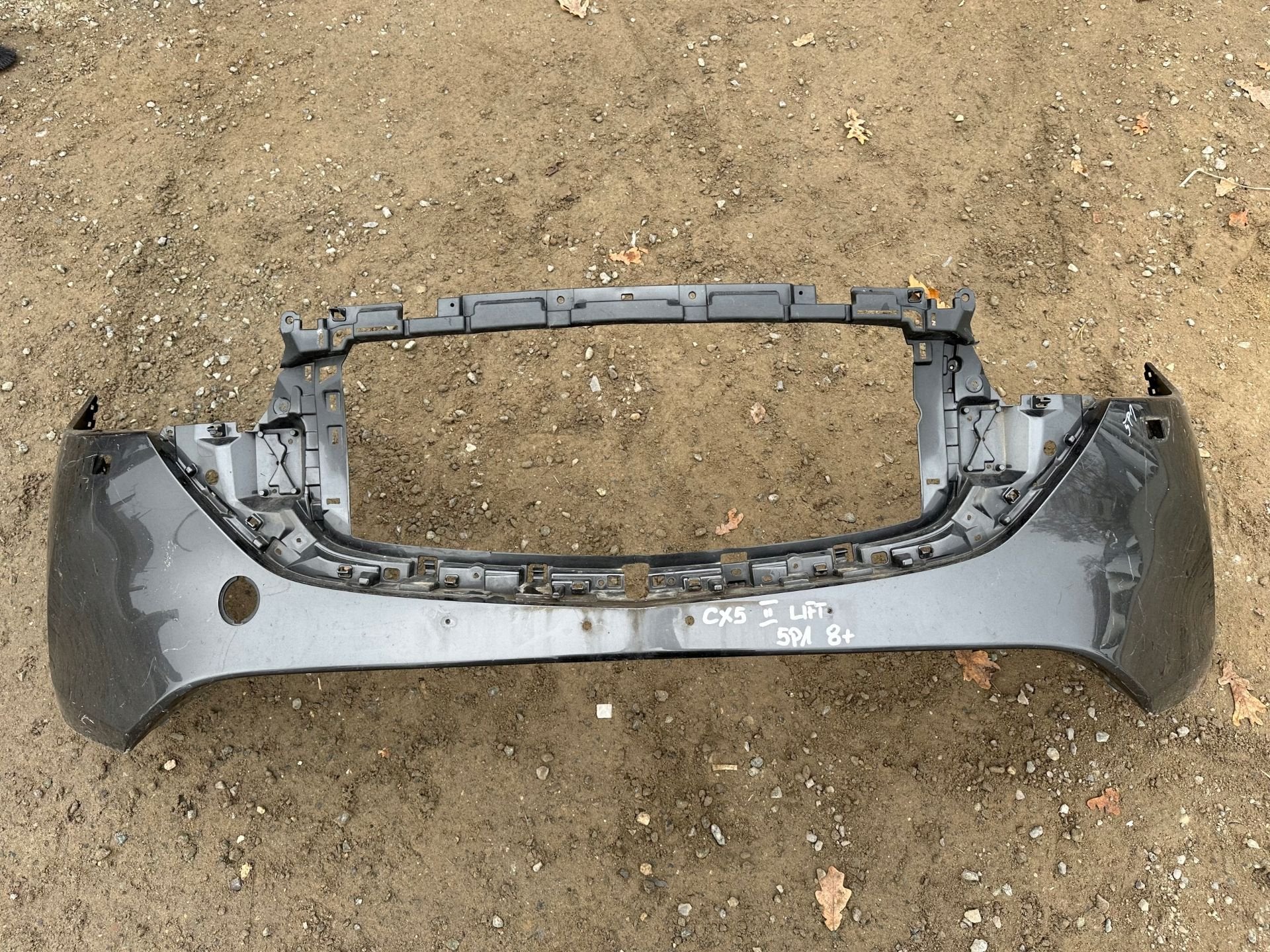 Mazda CX5 Voorbumper Voor 22, Gebruikt, Shinchi, Fuchu-Cho 3-1
730-8670  Hiroshima, Voor, Mazda Motor Corporation