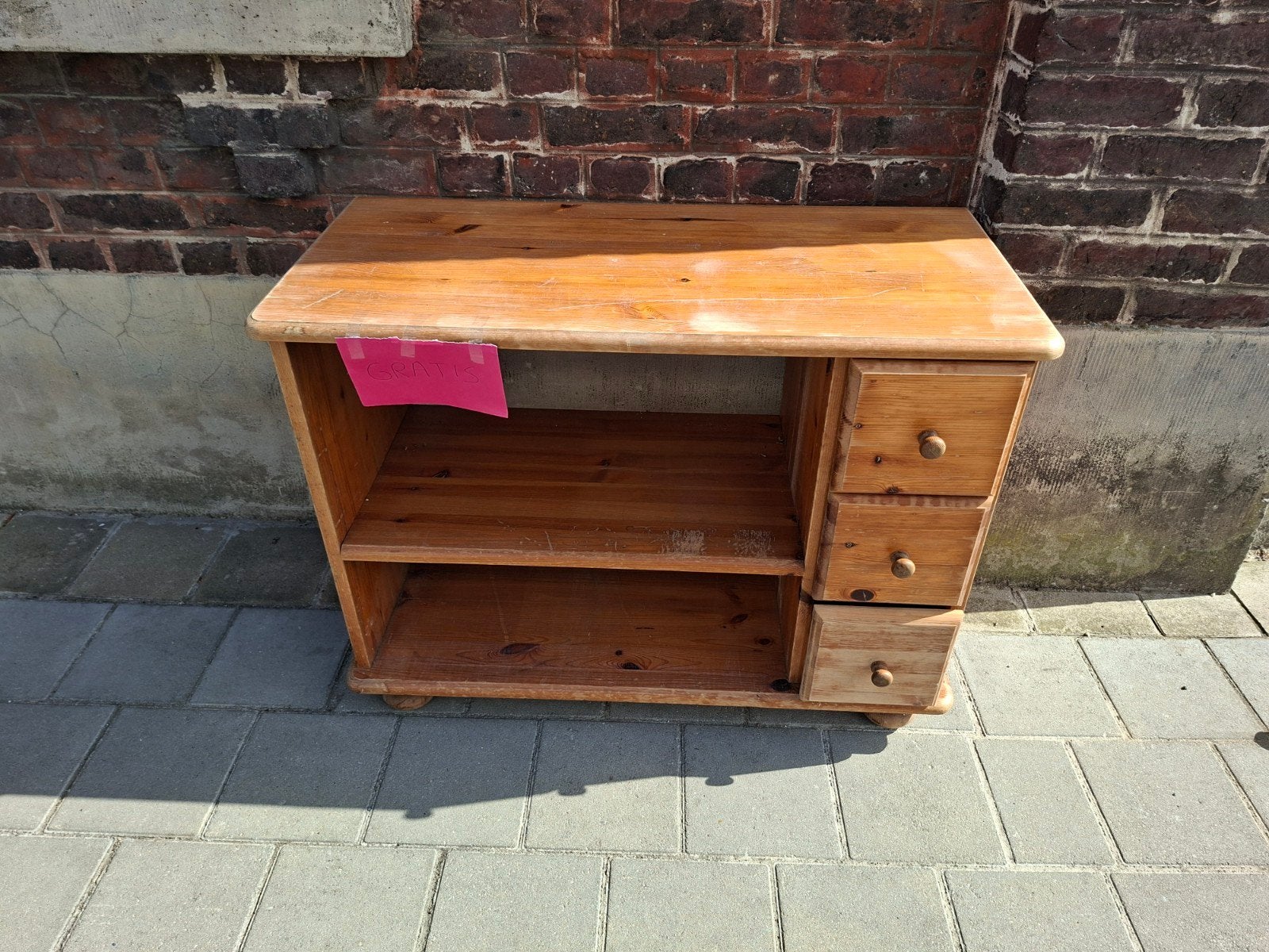 Houten kast, Ophalen