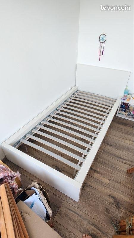 A vendre lit ikea, Maison & Meubles, Chambre à coucher | Lits, 90 cm, Enlèvement, 200 cm, Une personne