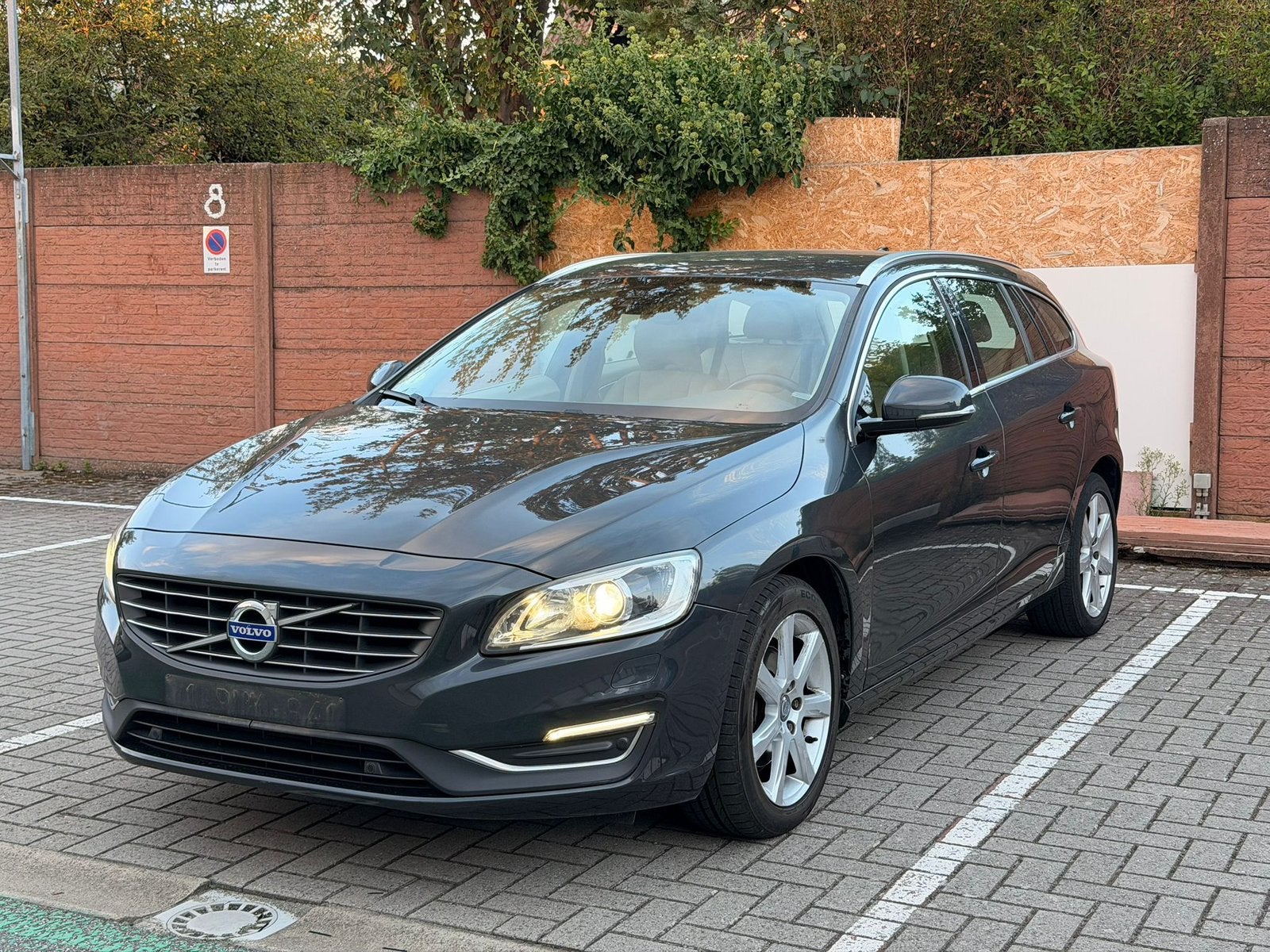 Volvo V60 2.0 Diesel - 1e Eigenaar - Full optie - Euro6b -, Auto's, Volvo, Voorwielaandrijving, Dealer onderhouden, 4 cilinders