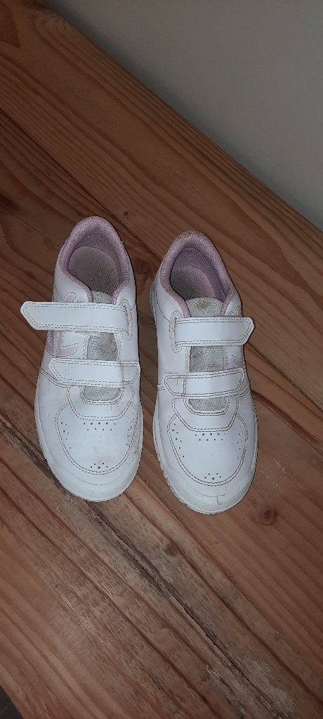 Chaussures de sport taille 34, Enfants & Bébés, Enlèvement ou Envoi, Chaussures de sport, Fille, Utilisé