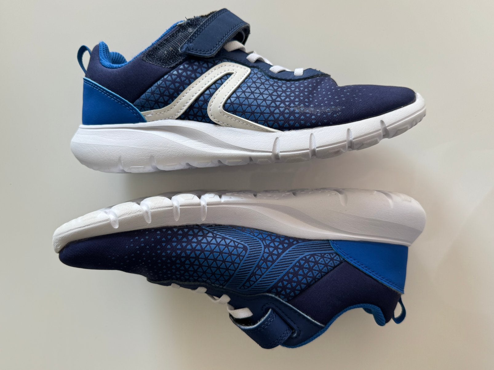 Sportschoenen / Sneakers – Maat 38, Sport en Fitness, Turnen, Ophalen, Zo goed als nieuw, Blauw, Turnschoenen